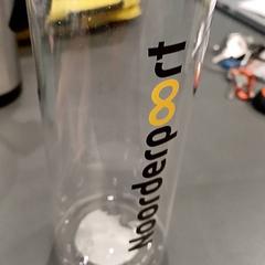 Vattenflaska, rapporterat av Qbuzz GD Groningen HS med iLost