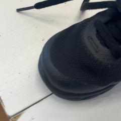 Zapato, segundo informou GVB usando iLost