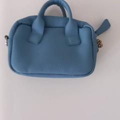 Väska Blauw, rapporterat av Arriva Limburg Zuid med iLost