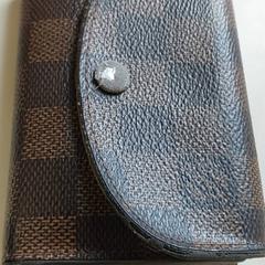 Wallet - CASTRO MOROCHO, as reported by Centraal magazijn using iLost