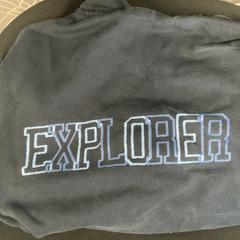 Sweater, as reported by Movie Park Germany using iLost