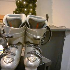 Skischoenen, gemeldet von SnowWorld Landgraaf über iLost