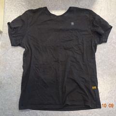 Kleding zwarte tshirt, zoals gemeld door Gemeente Leopoldsburg met iLost