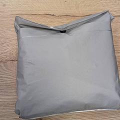 Impermeable, segons ha informat Van der Valk Hotel Sneek mitjançant iLost