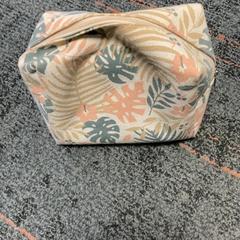 Neceser Divers, ha sido reportado por Connexxion Amstelland-Meerlanden Schiphol Zuid con iLost