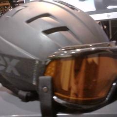 Casque, a été signalé par SnowWorld Landgraaf utilisant iLost