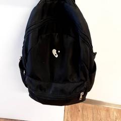 Hátizsák, amint azt Qbuzz ZHN az iLost segítségével jelentette.