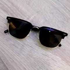 Ulleres de sol, segons ha informat EBS Tramplein mitjançant iLost