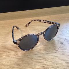 Eguzkitako betaurrekoak Tijgermotief, gisa salatu by Stad Hasselt iLost erabiliz