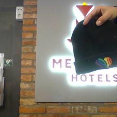 Mütze Mütze Mütze, gemeldet von MEININGER Hotel Hamburg City Center über iLost