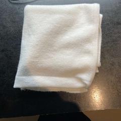 Bufanda, segundo informou Hotel V Fizeaustraat usando iLost