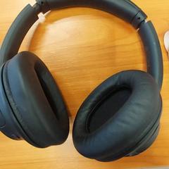 Headphones, as reported by Blauwnet Zwolle using iLost