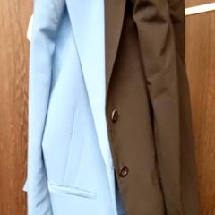 Blazer Bleu and black, as reported by Mövenpick Hotel Amsterdam City Centre using iLost