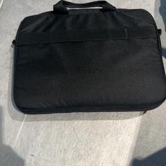 Bossa d'ordinador portàtil, segons ha informat Arriva Achterhoek-Rivierenland mitjançant iLost