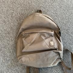 Backpack, as reported by Breng Arnhem using iLost