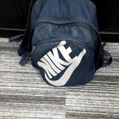 Backpack Nike donkerblauw, as reported by Arriva Vechtdallijnen using iLost