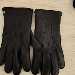 Handskar, rapporterat av IKEA Kållered med iLost