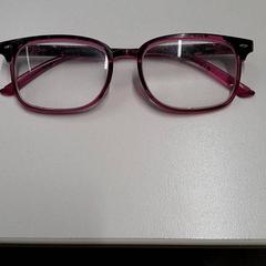 Lentes, segundo informou IKEA Ringsaker usando iLost