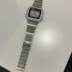 Rellotge Casio, segons ha informat HvA Amstelcampus mitjançant iLost