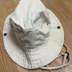 Cappello, come riportato da Schönbrunn - Schloss & Park utilizzando iLost