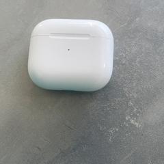 Estuche de airpods, ha sido reportado por RRReis Arriva Achterhoek-Rivierenland con iLost