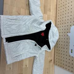 Clothing & Jacket white, as reported by IKEA Ostrava using iLost