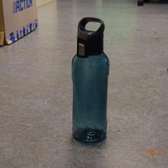 Flaske blauw met zwart, som rapportert av Gemeente Leopoldsburg ved bruk av iLost