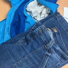 Nohavice & Pršiplášť, ako bolo nahlásené Sheraton Brussels Airport Hotel pomocou iLost