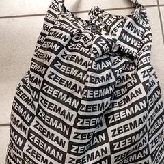 Táska - draagtas Zeeman., amint azt Centraal magazijn az iLost segítségével jelentette.