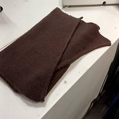 Sciarpa echar, come riportato da IKEA Toulouse utilizzando iLost