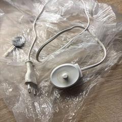 شاحن فرشاة الأسنان tandenborstel، كما تم الإبلاغ عنه بواسطة Van der Valk Hotel Assen عبر iLost