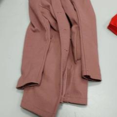 Kleding - jas roos, ha sido reportado por Centraal magazijn con iLost