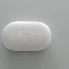 Electronics - Draadloze oortjes, as reported by Centraal magazijn using iLost