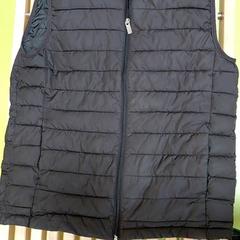 Jaquetes sans manche, segons ha informat IKEA Tours mitjançant iLost