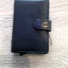 Titular de la tarjeta Ecrin Baylan, ha sido reportado por EBS Tramplein con iLost