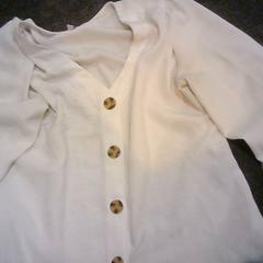 Blusa, como reportado por SnowWorld Landgraaf utilizando o iLost