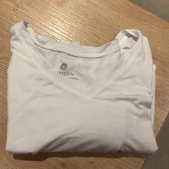 Ing, amint azt Van der Valk Hotel Eindhoven - Best az iLost segítségével jelentette.