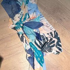 Schal, gemeldet von Hotel Apeldoorn über iLost