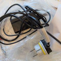 Nabíječka notebooku, jak nahlášeno Inntel Hotels Utrecht Centre pomocí iLost