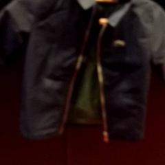 Gyermek dzseki, amint azt TivoliVredenburg az iLost segítségével jelentette.