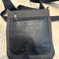 Bag, a été signalé par The Dominican utilisant iLost