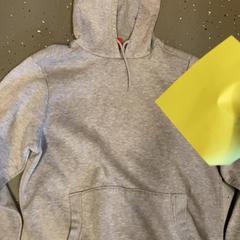 Maglione, come riportato da Attractie- & Vakantiepark Slagharen utilizzando iLost