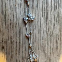 Armband Silver, rapporterat av MEININGER Hotel Berlin East Side Gallary med iLost