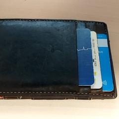 Titular da tarxeta - Lobos, segundo informou Centraal magazijn usando iLost