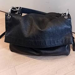 Väska Handtas Zwart, rapporterat av RRReis IJssel-Vecht med iLost