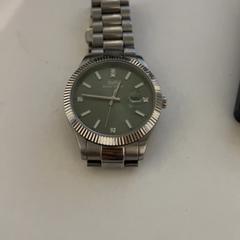 Néz, amint azt Silver Sands Beach az iLost segítségével jelentette.