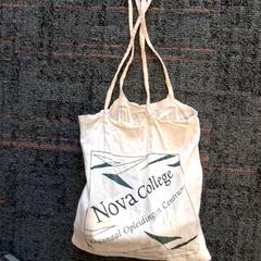 Torba, zgłoszono przez Connexxion Amstelveen przy użyciu iLost