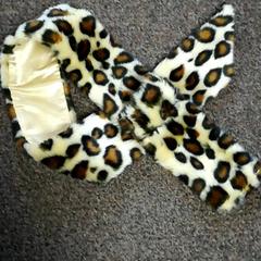 Kendő Luipaard patroon, amint azt Burgers' Zoo az iLost segítségével jelentette.