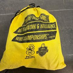 배낭 - geel, sportgerief, iLost를 사용하여 Centraal magazijn에 보고됨