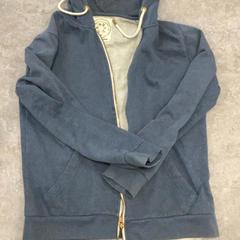 Chaqueta En schoenen, ha sido reportado por Diakonessenhuis Utrecht con iLost